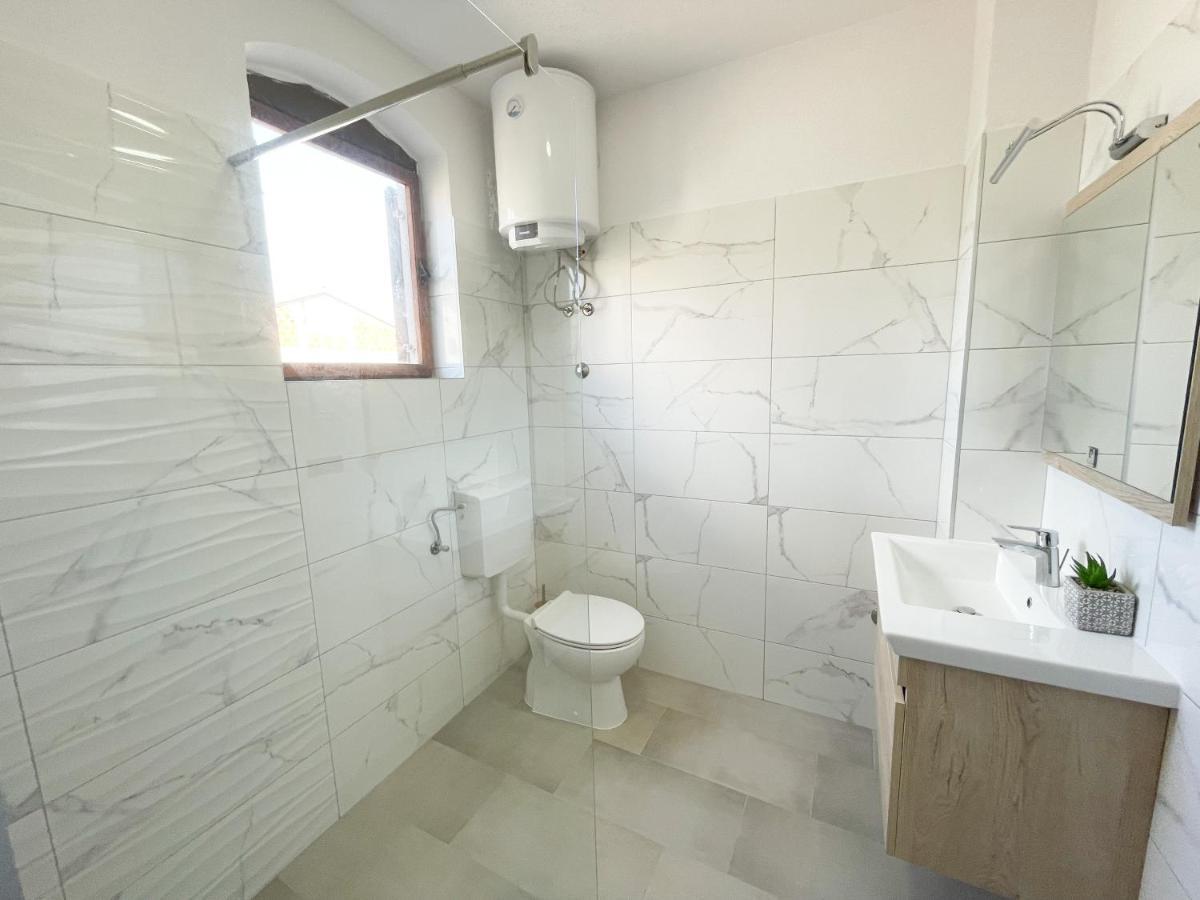 Sea View Apartment Amaro 科尔丘拉 外观 照片