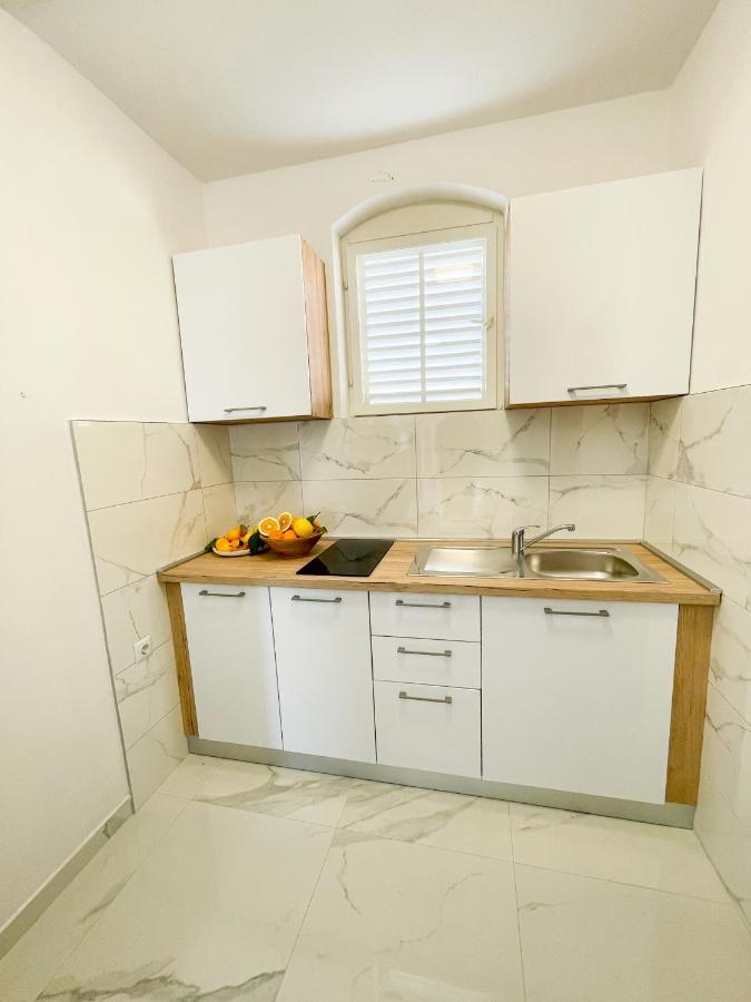 Sea View Apartment Amaro 科尔丘拉 外观 照片
